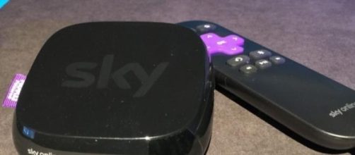 SKY Online TV Box powered by Roku
