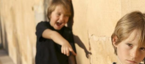 Bullying não é brincadeira é coisa séria Bullying não é brincadeira é coisa séria