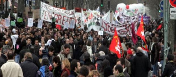 Entre 25% et 50% de grévistes Entre 25% et 50% de grévistes
