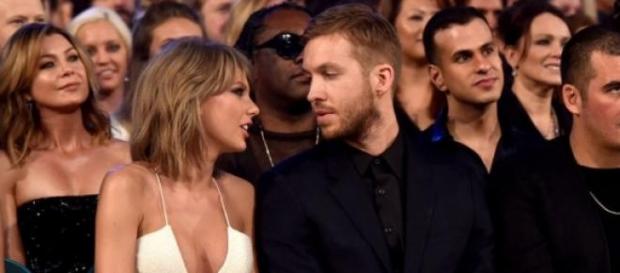 Taylor Swift só teve olhos para Calvin Harris. Taylor Swift só teve olhos para Calvin Harris.