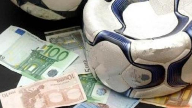Il pallone si &egrave; sgonfiato sotto il peso dei soldi
