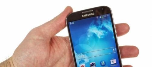 Samsung Galaxy S5 Vs Galaxy S4: cellulari in promo