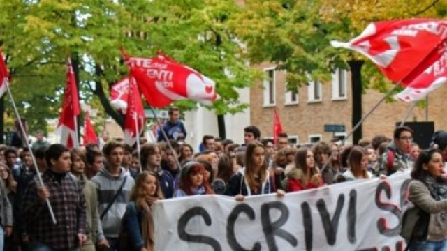 Lotte di piazza contro il DDL Scuola