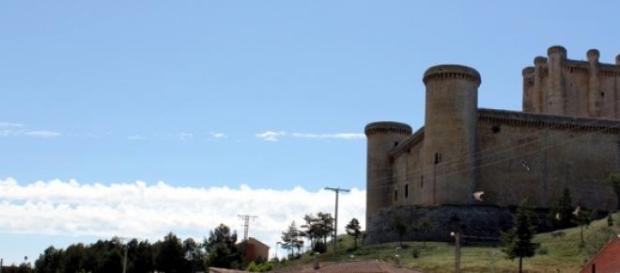 Castillo de Torrelobatón, escenario del rodaje. Castillo de Torrelobatón, escenario del rodaje.