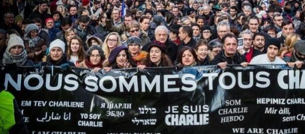 Charlie Hebdo, toujours ciblé par les menaces. Charlie Hebdo, toujours ciblé par les menaces.