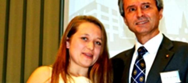 Daniela Viţelaru alături de ambasadorul Ion Jinga Daniela Viţelaru alături de ambasadorul Ion Jinga