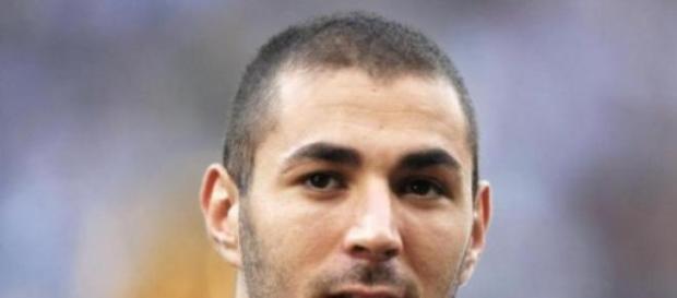 Karim Benzema joueur de l'Équipe de France. Karim Benzema joueur de l'Équipe de France.