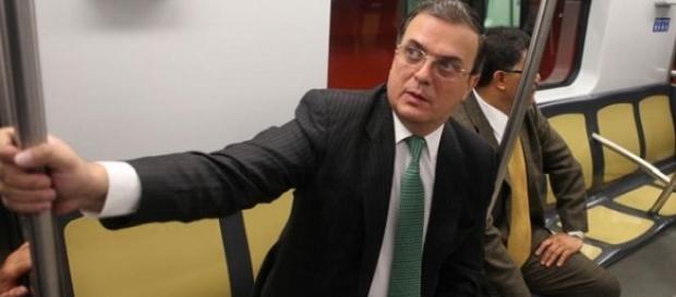 Marcelo Ebrard en la inauguración de la Línea 12. Marcelo Ebrard en la inauguración de la Línea 12.