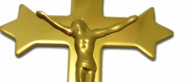 Padre deixa igreja para viver amor Padre deixa igreja para viver amor