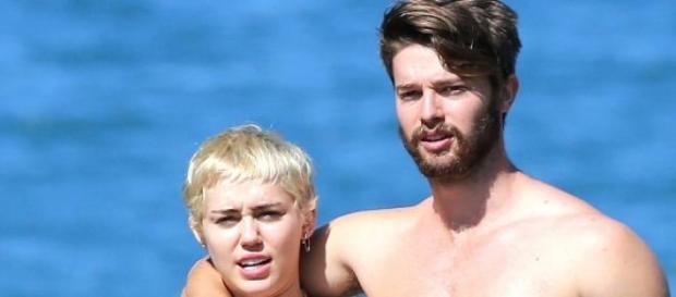 Patrick no supera la ruptura con Miley Patrick no supera la ruptura con Miley