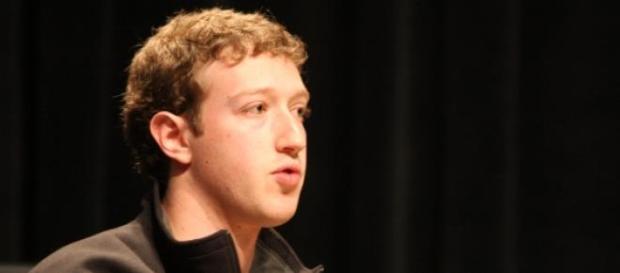 Plataforma do Facebook criticada Plataforma do Facebook criticada