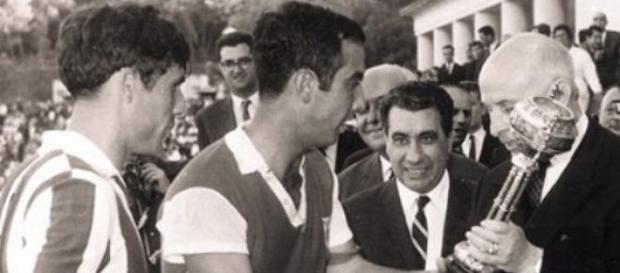 Em 1966 foi assim que terminou a festa da Taça Em 1966 foi assim que terminou a festa da Taça