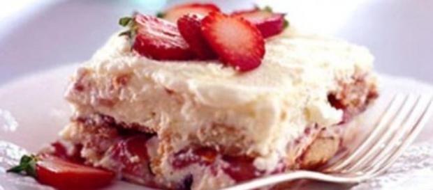 Il tocco elegante del tiramisù alle fragole. Il tocco elegante del tiramisù alle fragole.