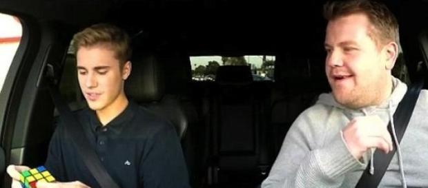 Justin Bieber e James Corden no Carpool Karaoke Justin Bieber e James Corden no Carpool Karaoke