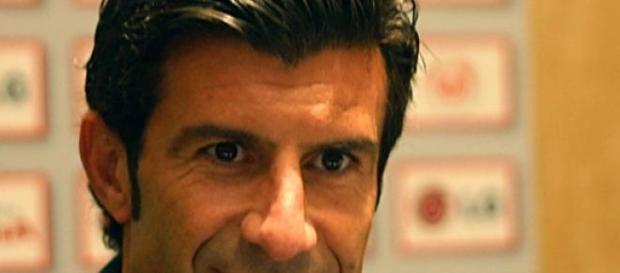 Luís Figo anunciou desistência nas redes sociais. Luís Figo anunciou desistência nas redes sociais.