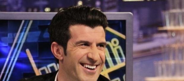 Luís Figo desiste da presidência da FIFA Luís Figo desiste da presidência da FIFA