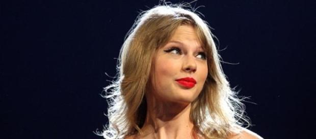 Taylor Swift durante uno de sus conciertos Taylor Swift durante uno de sus conciertos