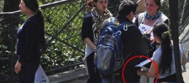 Hoţii de buzunare fac legea la Paris Hoţii de buzunare fac legea la Paris