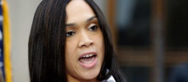 Marilyn Mosby a annoncé l'inculpation officielle. Marilyn Mosby a annoncé l'inculpation officielle.