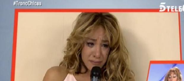 Steisy llora al confesar que incumplió las normas Steisy llora al confesar que incumplió las normas