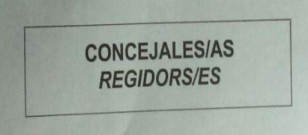 Uno de los sobres destinado a la elección local Uno de los sobres destinado a la elección local