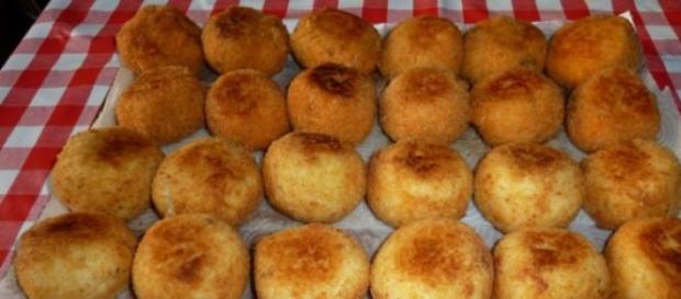 Arancine di riso al ragù di carne Arancine di riso al ragù di carne