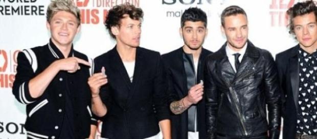 One Direction ainda com Zayn Malik One Direction ainda com Zayn Malik