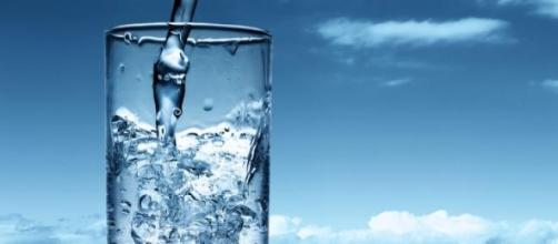 8 vasos al día de agua para tener salud
