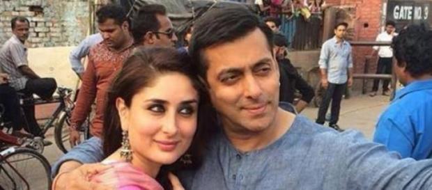 Kareena Kapoor & Salman Khan in Bajrangi Bhaijaan Kareena Kapoor & Salman Khan in Bajrangi Bhaijaan