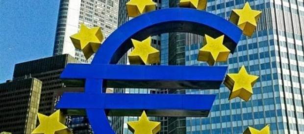 Italia silită să iasă din zona euro? Italia silită să iasă din zona euro?