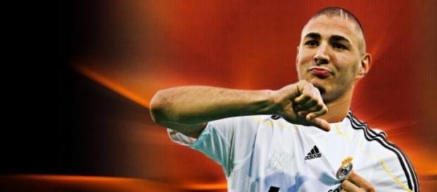 Benzema est pisté par Manchester United. Benzema est pisté par Manchester United.