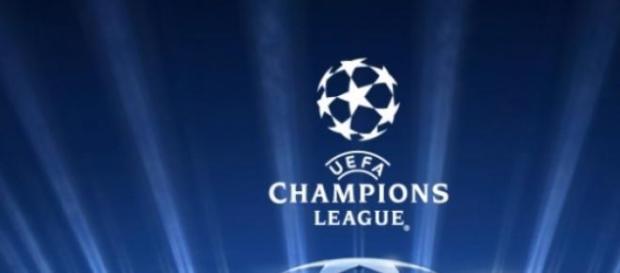 Emblema característico de la UEFA Champions League Emblema característico de la UEFA Champions League
