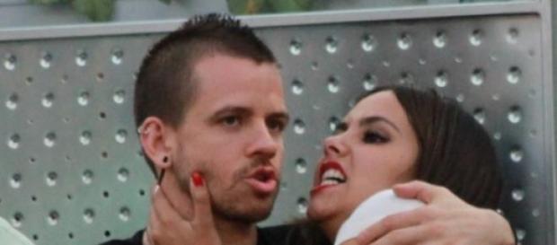 La pareja protagoniza una acalorada pareja La pareja protagoniza una acalorada pareja