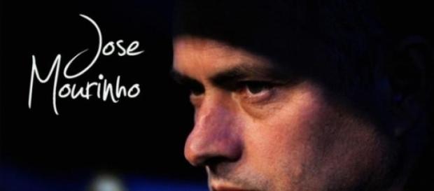 Mourinho, l'entraîneur des Blues. Mourinho, l'entraîneur des Blues.
