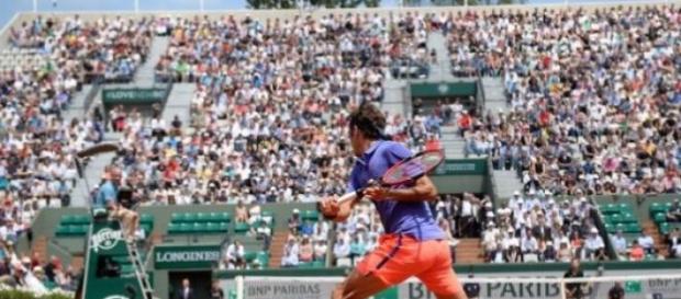 Roger Federer numa imagem sublime de Roland Garros Roger Federer numa imagem sublime de Roland Garros