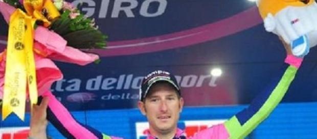 Sacha Modolo gagne la 17e étape du Giro (Lugano) Sacha Modolo gagne la 17e étape du Giro (Lugano)