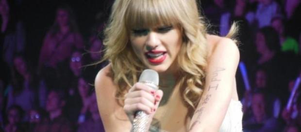 Taylor Swift bei ihrer RED Tour 2013 Taylor Swift bei ihrer RED Tour 2013