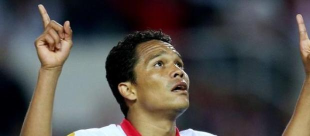 Bacca fez dois golos na final da Liga Europa Bacca fez dois golos na final da Liga Europa