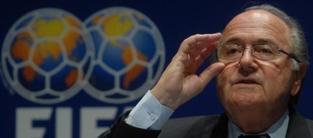 Blatter vive dias complicados na FIFA Blatter vive dias complicados na FIFA