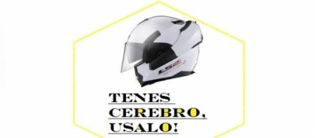 Concienticemos el uso del casco. Concienticemos el uso del casco.