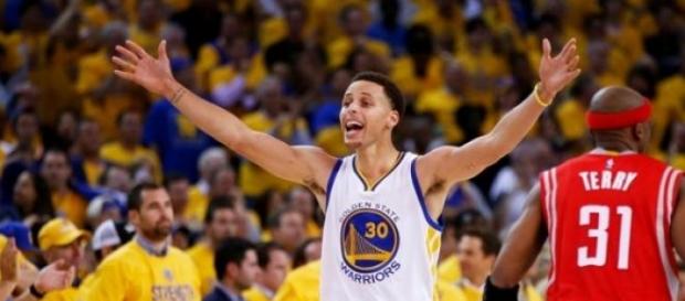 Curry qualifie les siens pour les finales NBA Curry qualifie les siens pour les finales NBA