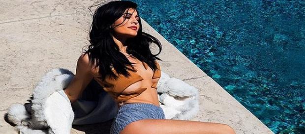 Kylie liefert sich Bikini-Battle mit Blac Chyna Kylie liefert sich Bikini-Battle mit Blac Chyna