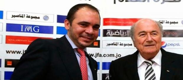 Príncipe Ali bin al Hussein y Joseph Blatter Príncipe Ali bin al Hussein y Joseph Blatter