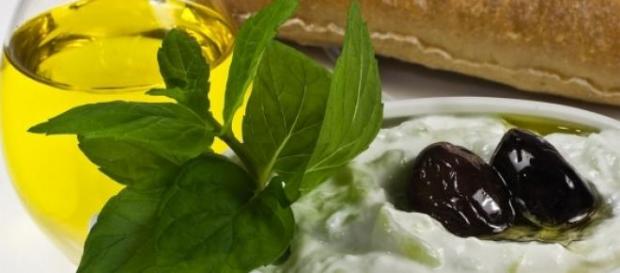 Ricetta tradizionale greca dello tzatziki Ricetta tradizionale greca dello tzatziki