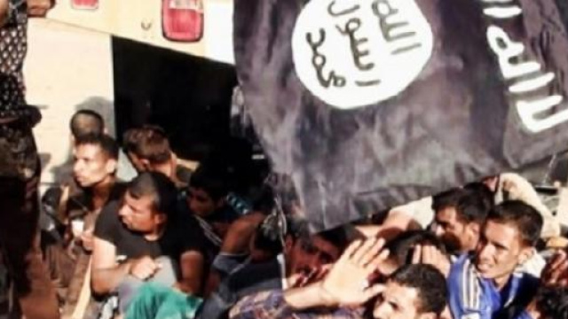 Soldati sciiti sotto assedio dell'Isis nel 2014