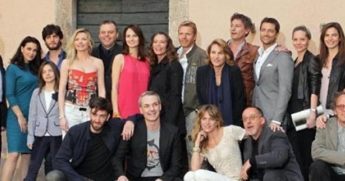 Le tre rose di Eva spoilers