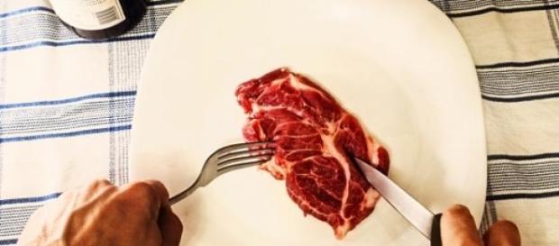 Consumimos más proteína que la que necesitamos Consumimos más proteína que la que necesitamos