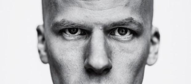 Jesse Eisenberg da Mark Zuckerberg a Lex Luthor Jesse Eisenberg da Mark Zuckerberg a Lex Luthor