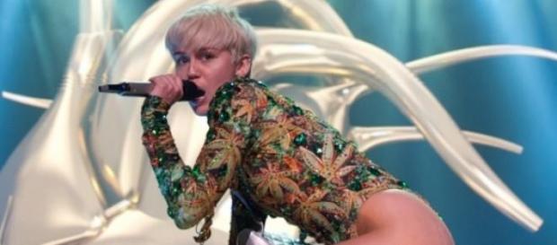 Miley's Performance während der Bangerz Tour Miley's Performance während der Bangerz Tour