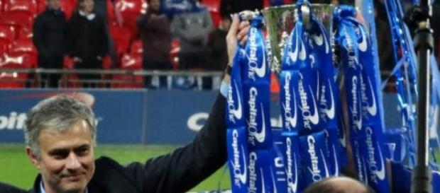 Mourinho e Chelsea vencem Premier League Mourinho e Chelsea vencem Premier League